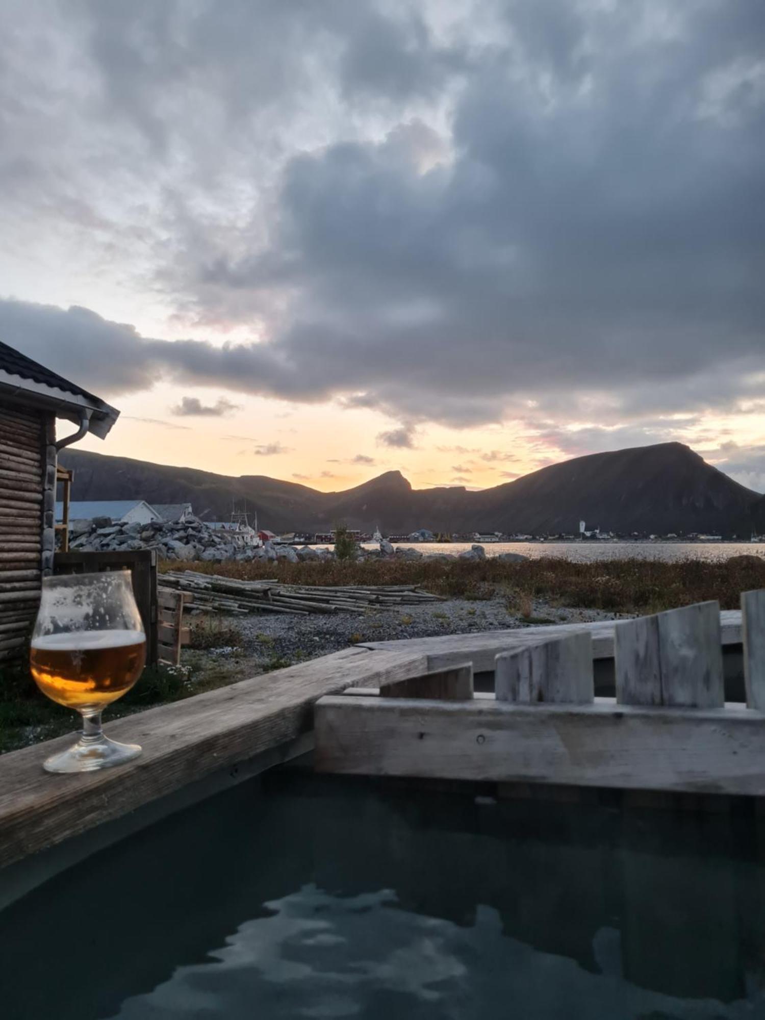 Lofoten Vaeroy Bryggehotell As Exteriör bild